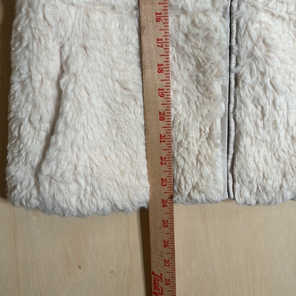 Patagonia women’s Hooded Lunar Frost vest. Size medium - Picture 5 of 7